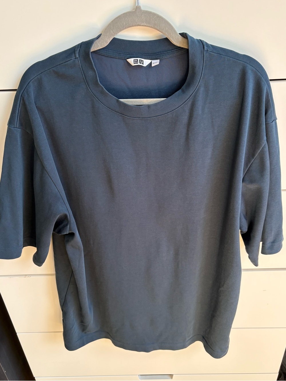 Uniqlo Men's AIRism Oversized Cotton Tees - Light Gray, Olive, Navy 3 pac - Picture 2 of 4